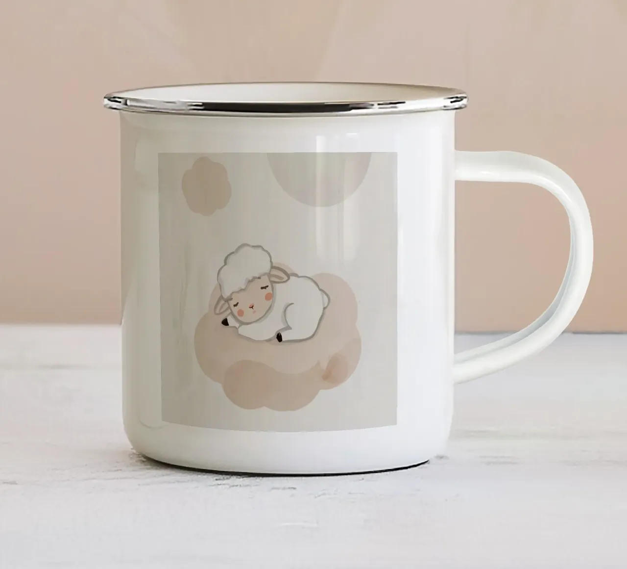 Agnello addormentato su una nuvola tazza in smalto da DesignDoodle