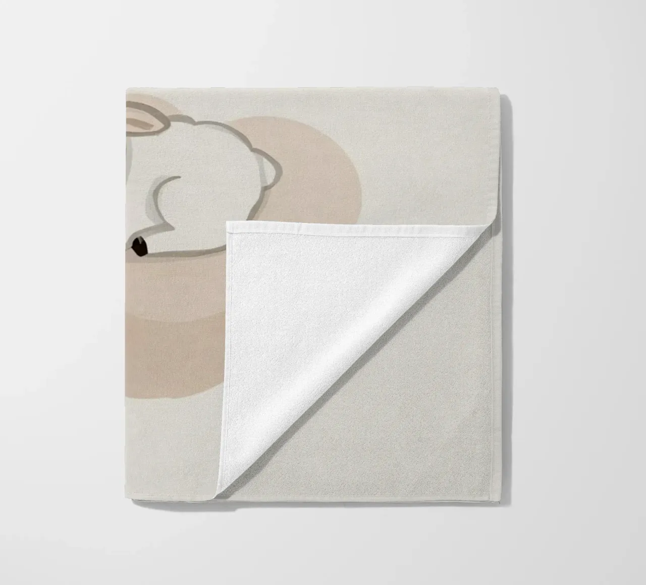 Agnello addormentato su una nuvola telo mare da DesignDoodle