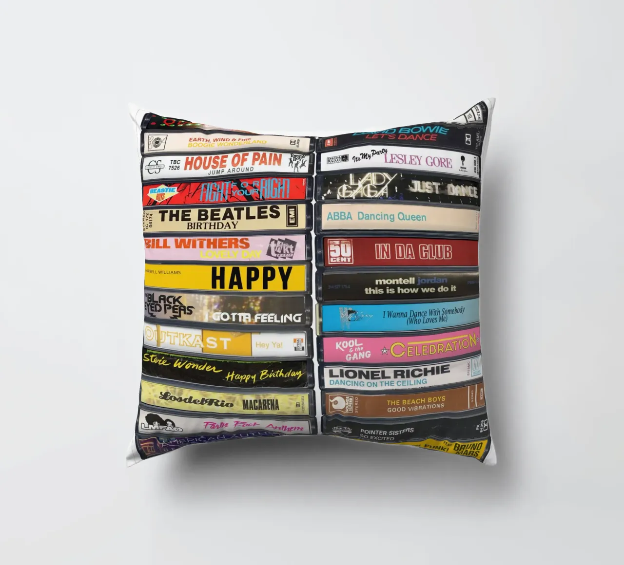 Stampa musicale di compleanno cuscino da MrMustardPrints