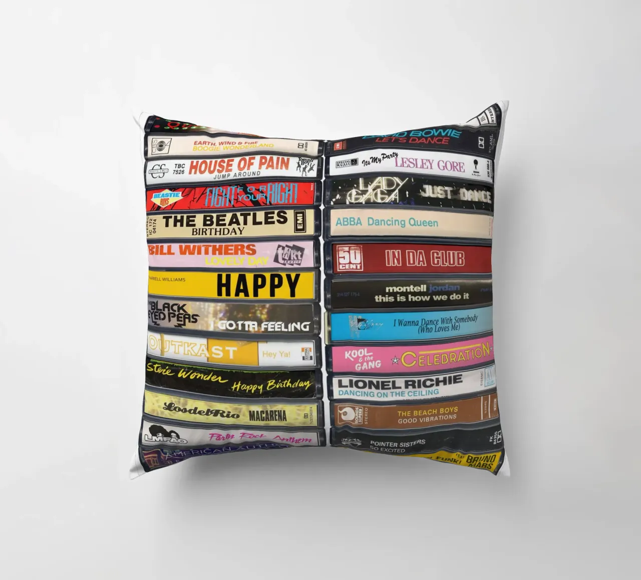 Stampa musicale di compleanno cuscino da MrMustardPrints