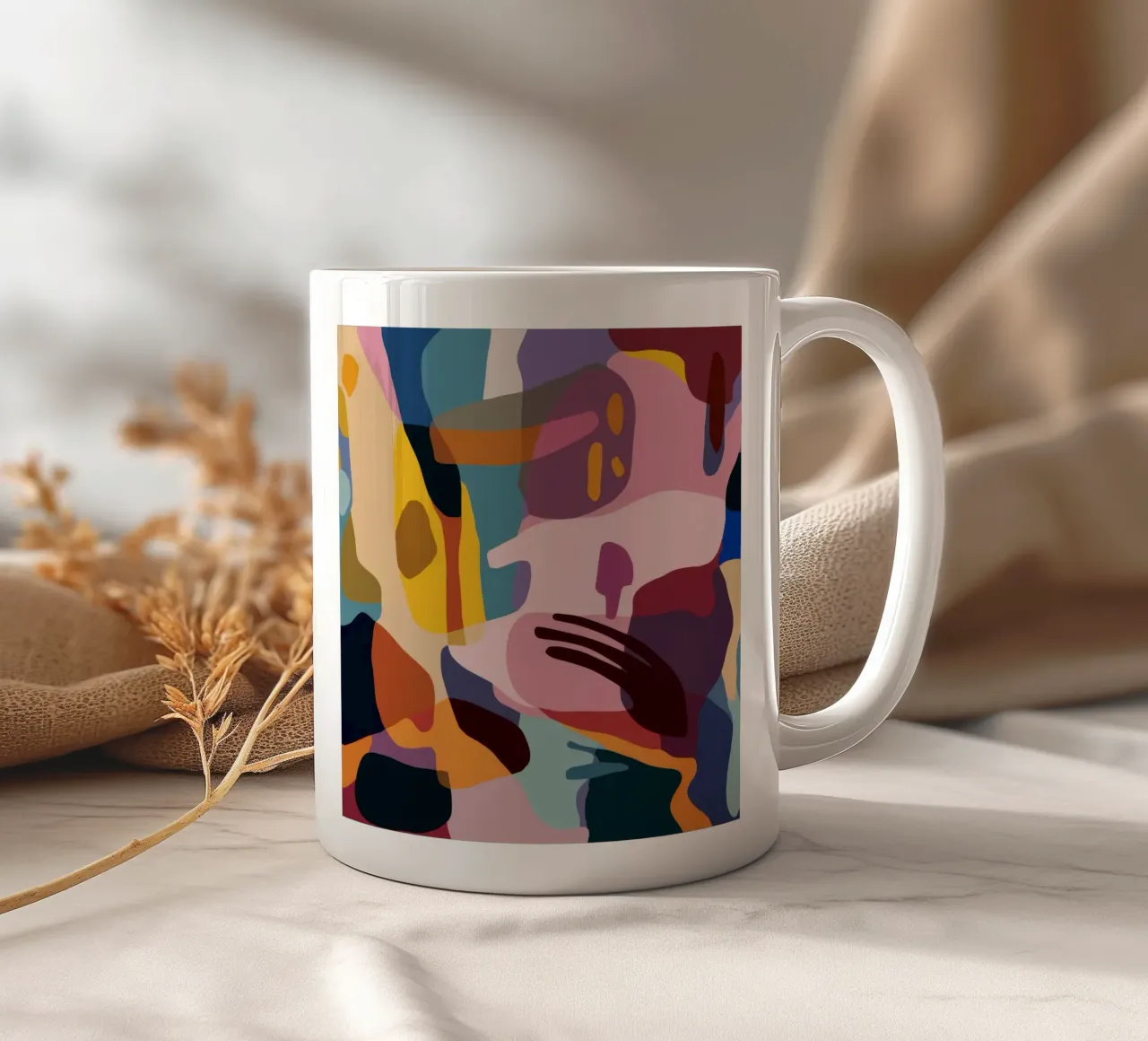 Fusione figurativa astratta tazza in ceramica da Kala Martir
