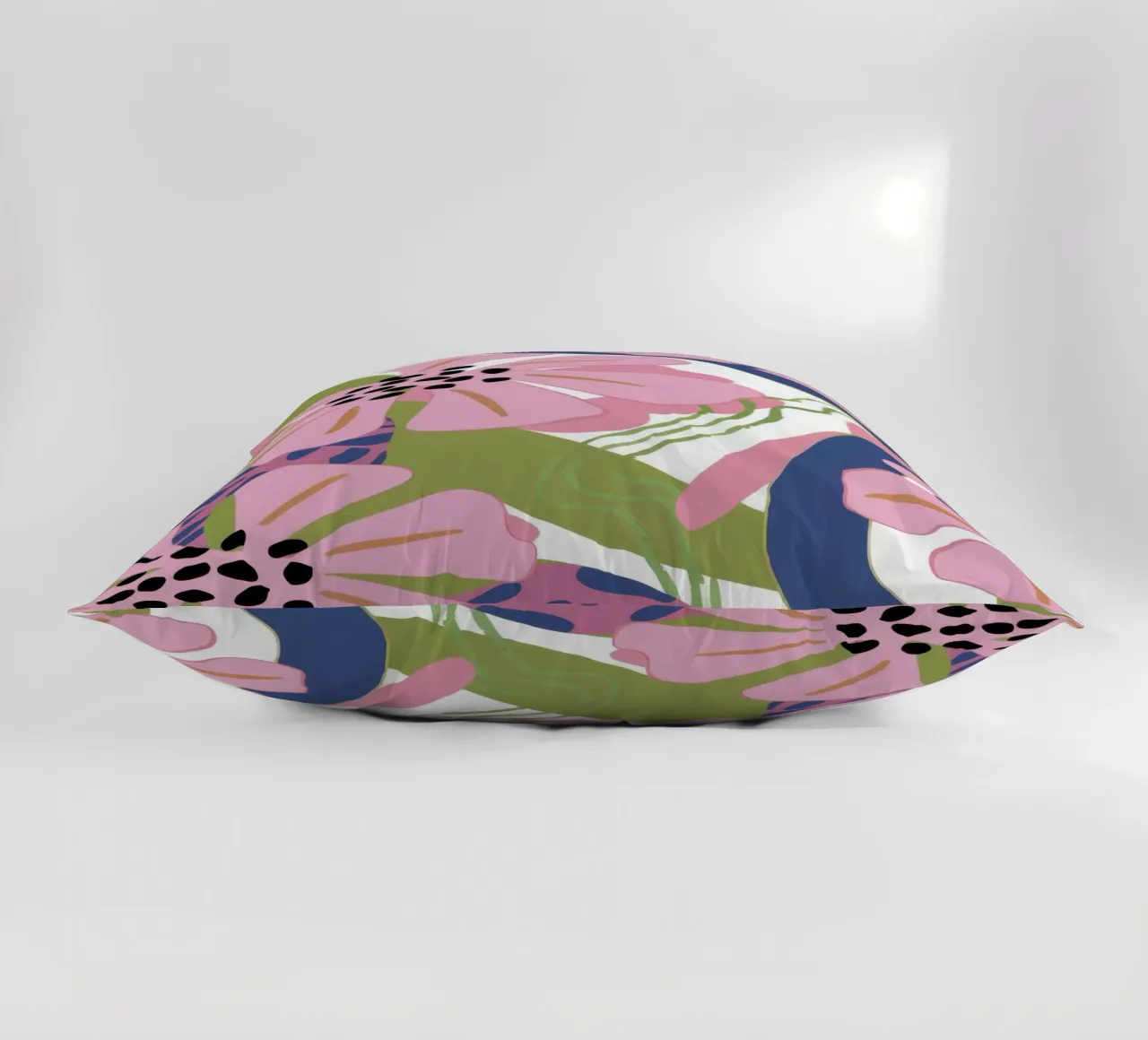 Pink Poppy Pattern cuscino da Kala Martir