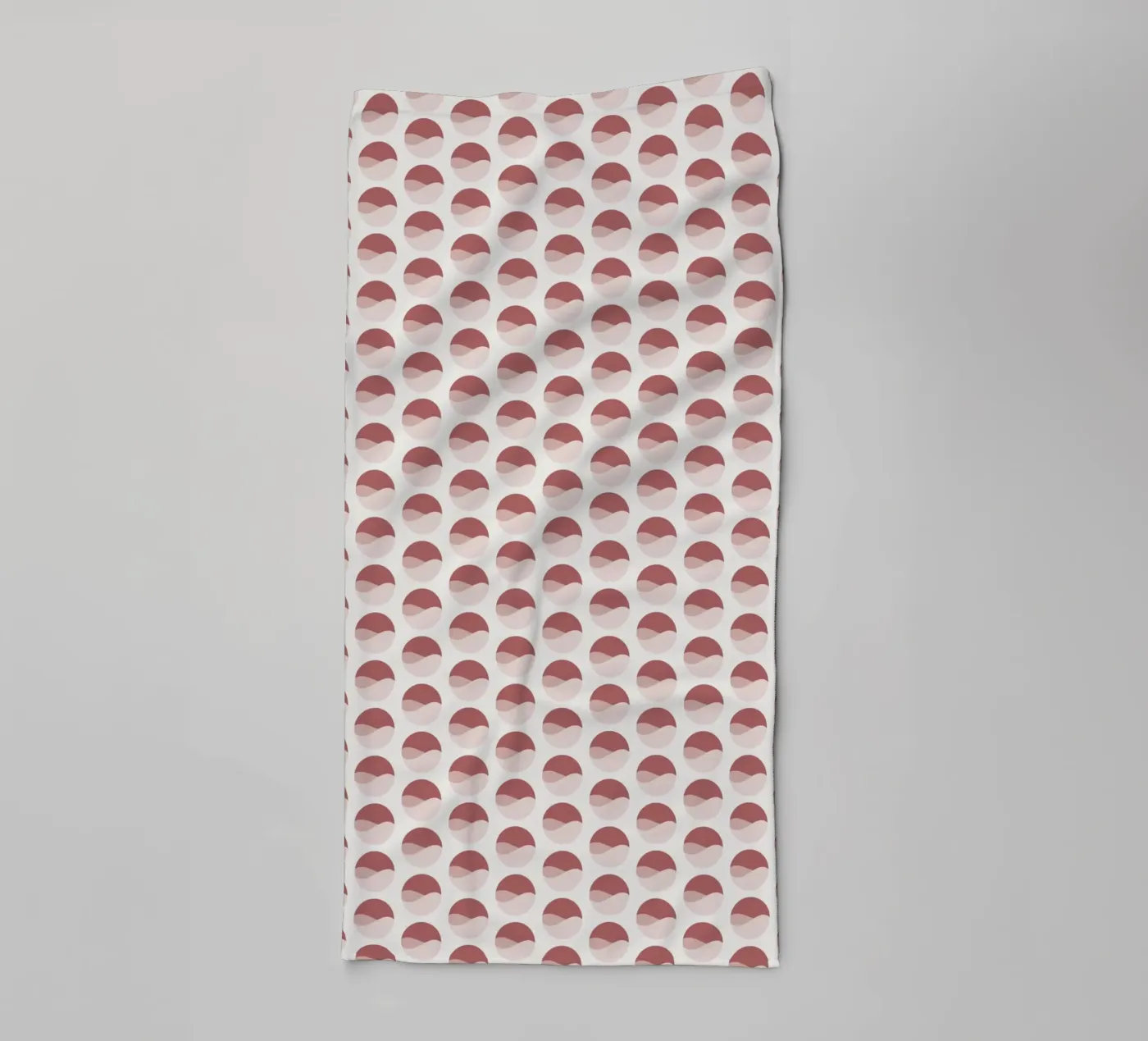 Wavy Dots Pattern #2 badhanddoek van kathrinmay