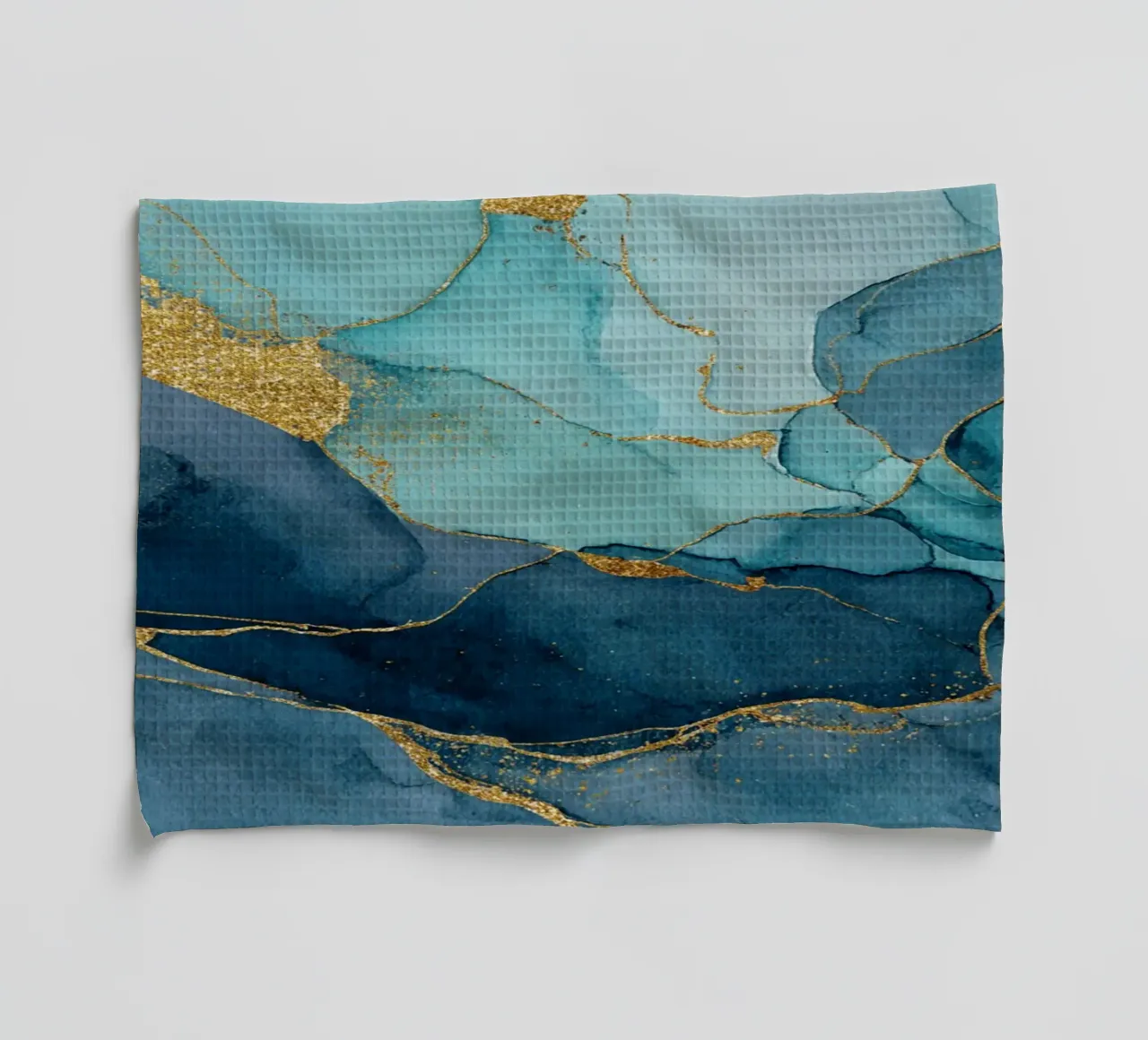 Diepblauw en groenblauw met gouden aders en elegant marmeren effect theedoek van Modern Muse
