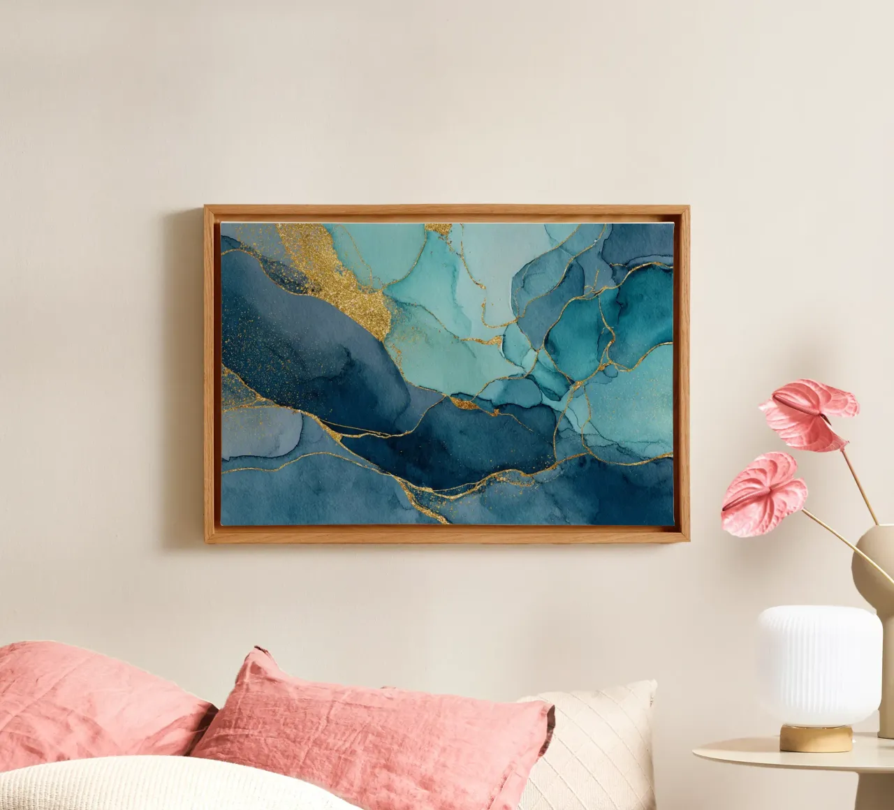 Diepblauw en groenblauw met gouden aders en elegant marmeren effect canvas van Modern Muse