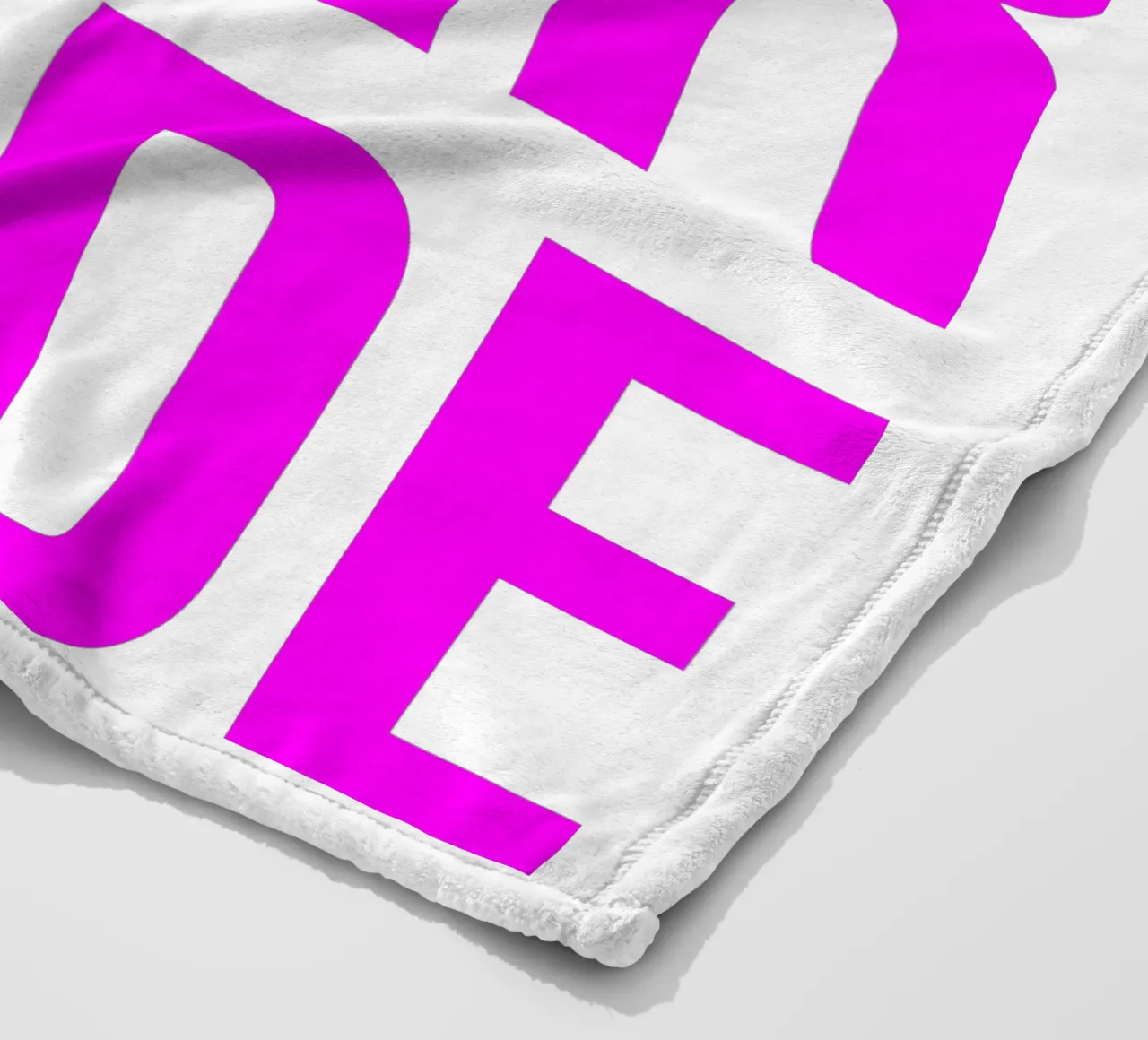OVER Series- bold letters, brave values (5 colors) coperta in pile da OVER SERIES