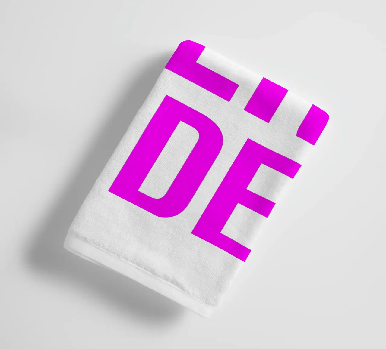 OVER Series- bold letters, brave values (5 colors) asciugamano da bagno da OVER SERIES