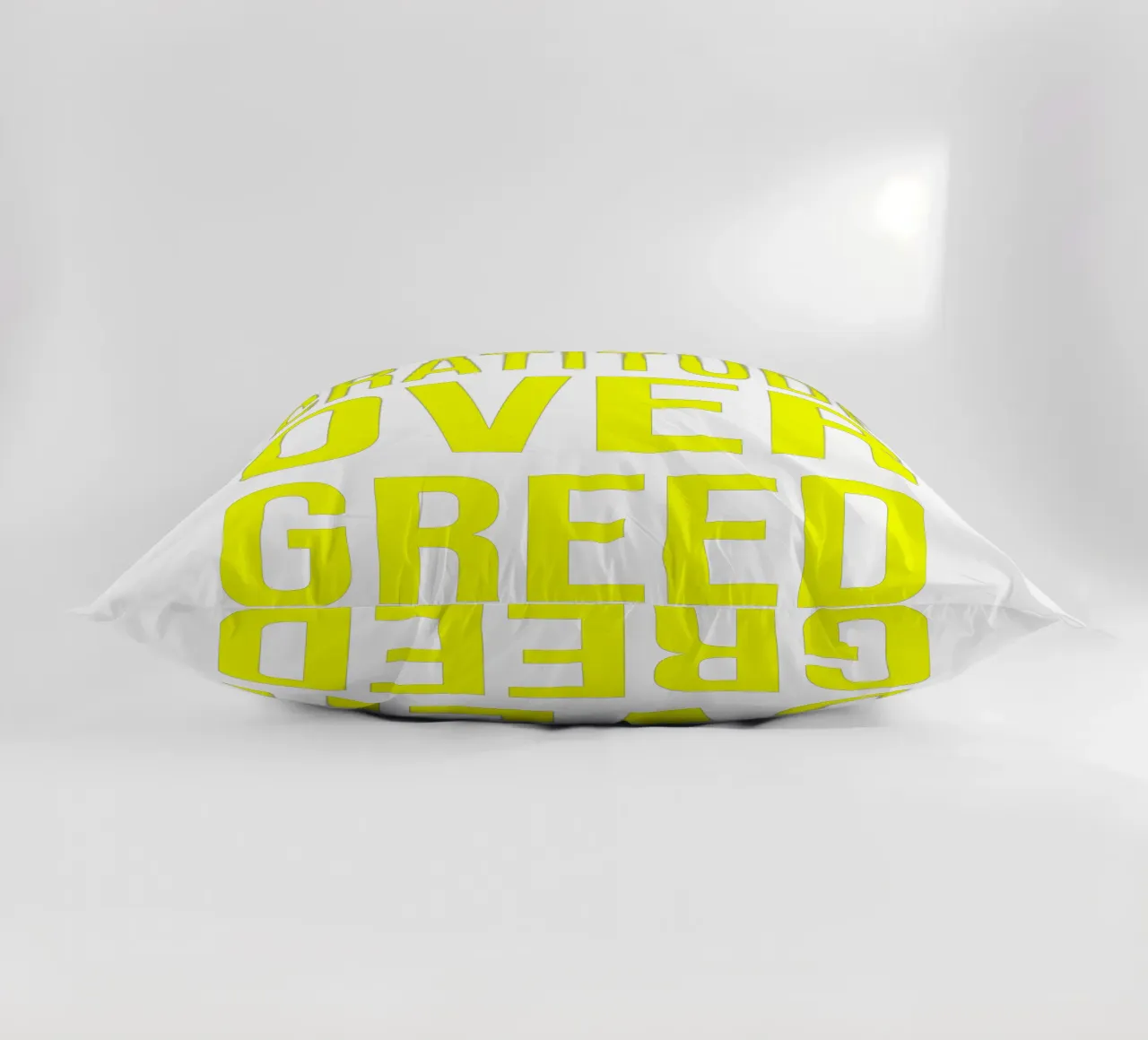 OVER Series- bold letters, brave values (5 colors) cuscino da OVER SERIES