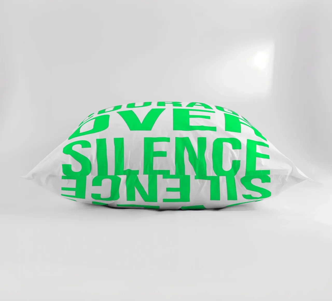 OVER Series- bold letters, brave values (5 colors) cuscino da OVER SERIES