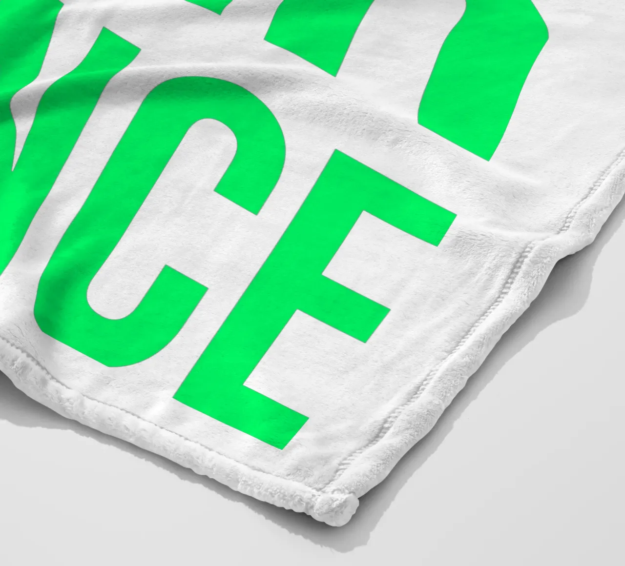 OVER Series- bold letters, brave values (5 colors) coperta in pile da OVER SERIES