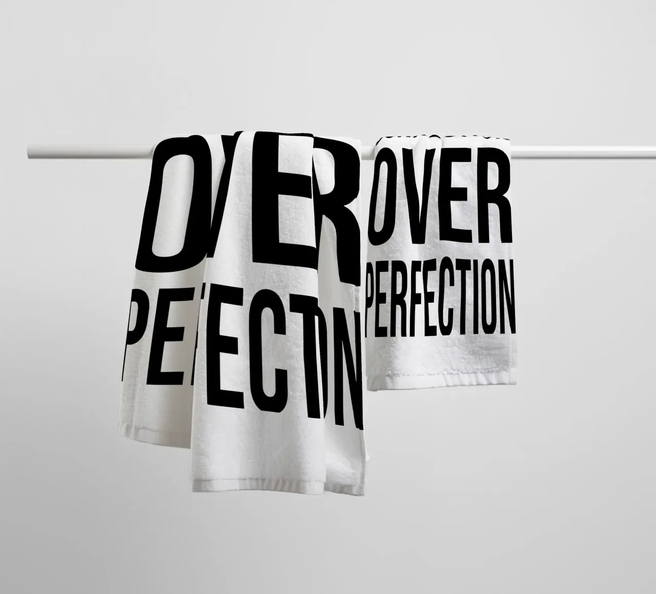 OVER Series- bold letters, brave values (5 colors) asciugamano da bagno da OVER SERIES