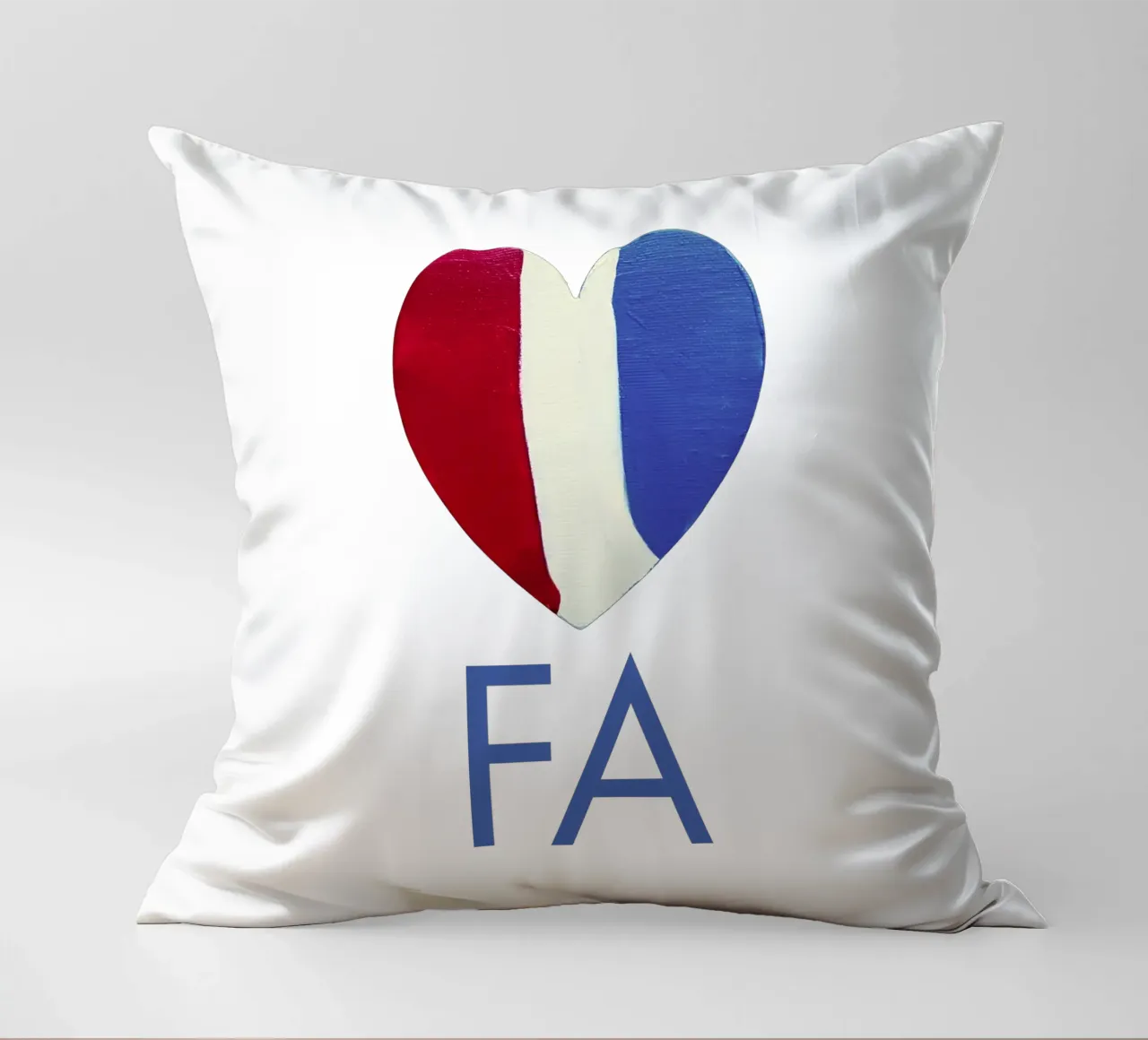 FA Cuore rosso, bianco e blu dipinto a mano cuscino da FABOArt