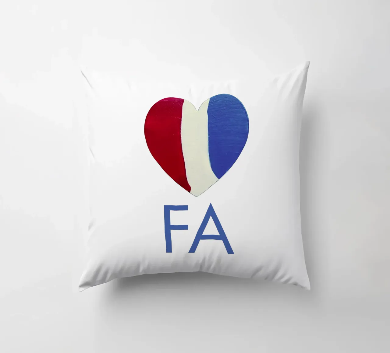 FA Cuore rosso, bianco e blu dipinto a mano cuscino da FABOArt