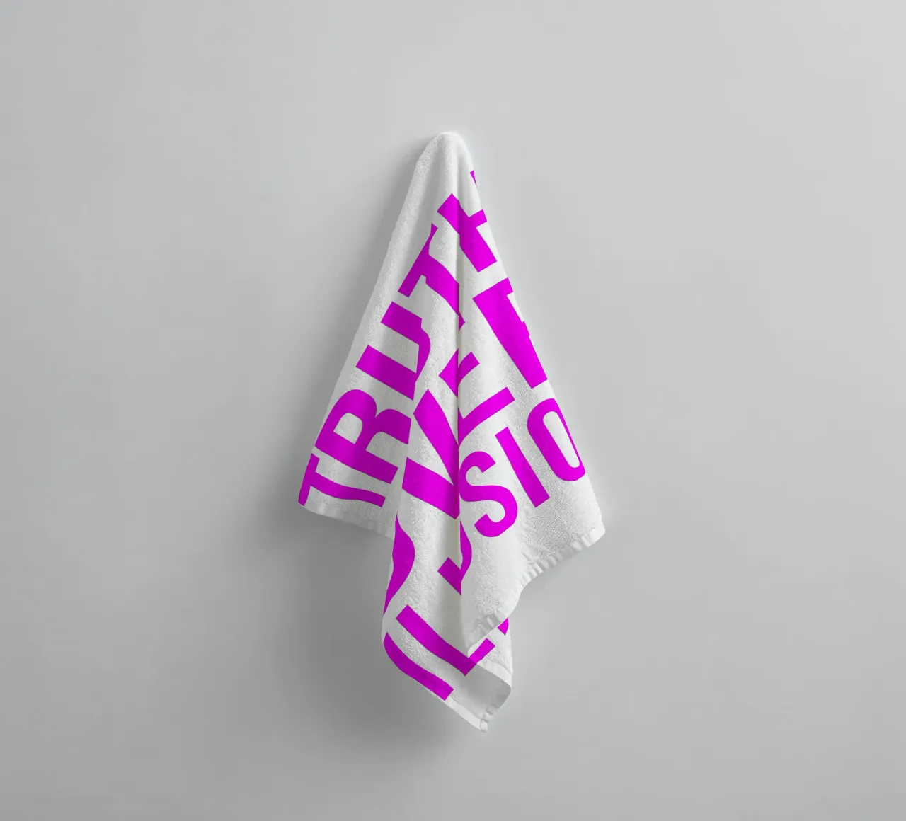 OVER Series- bold letters, brave values (5 colors) asciugamano da bagno da OVER SERIES