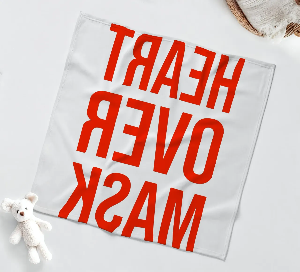 OVER Series- bold letters, brave values (5 colors) coperta in pile da OVER SERIES