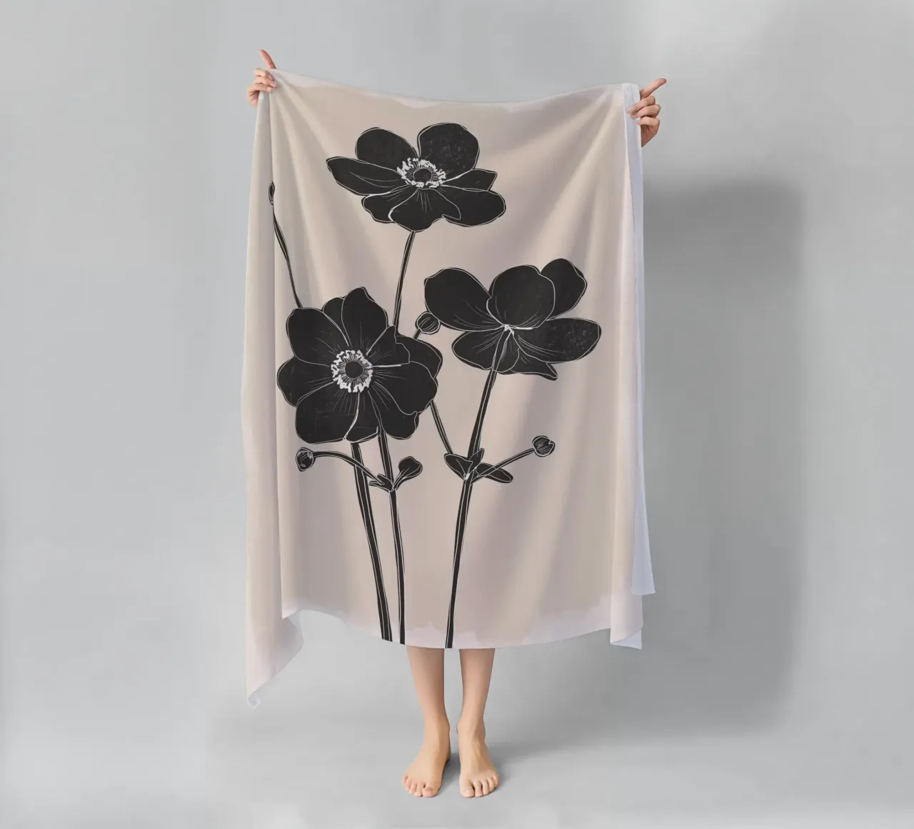 Fiori in bianco e nero telo mare da ThingDesign
