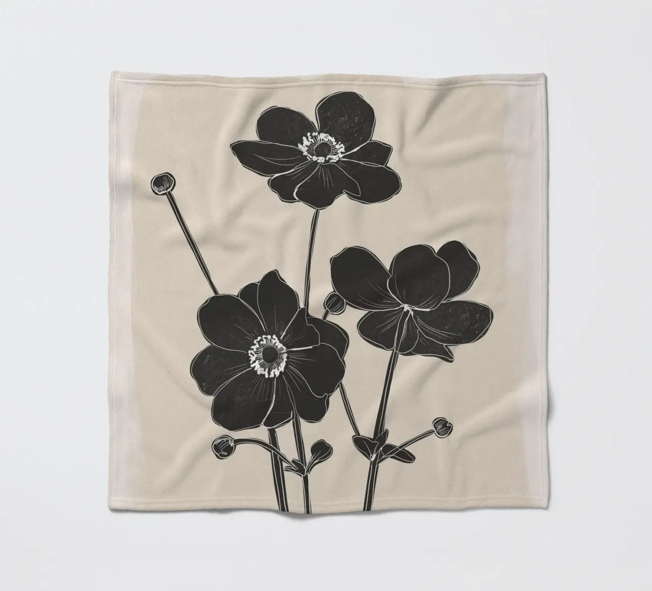 Fiori in bianco e nero coperta in pile da ThingDesign
