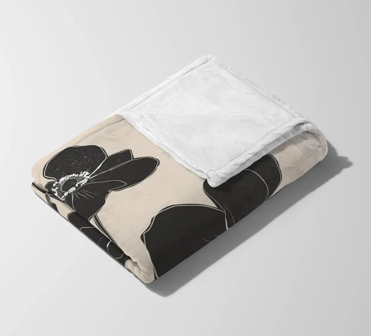 Fiori in bianco e nero coperta in pile da ThingDesign