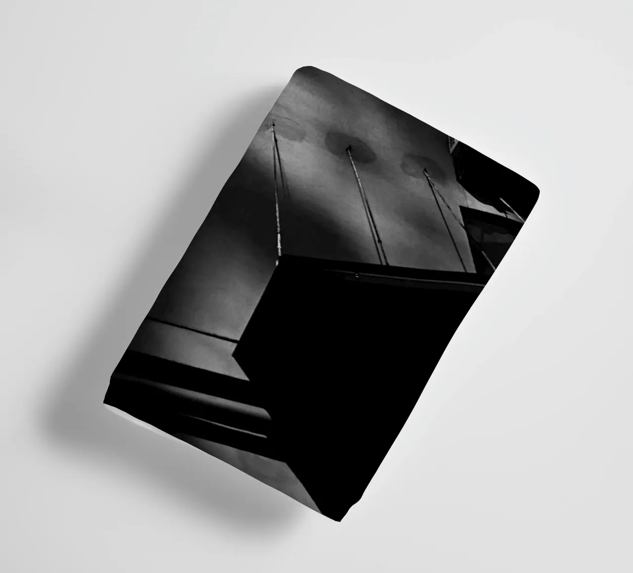 sky scape building shadow asciugamano da bagno da feny