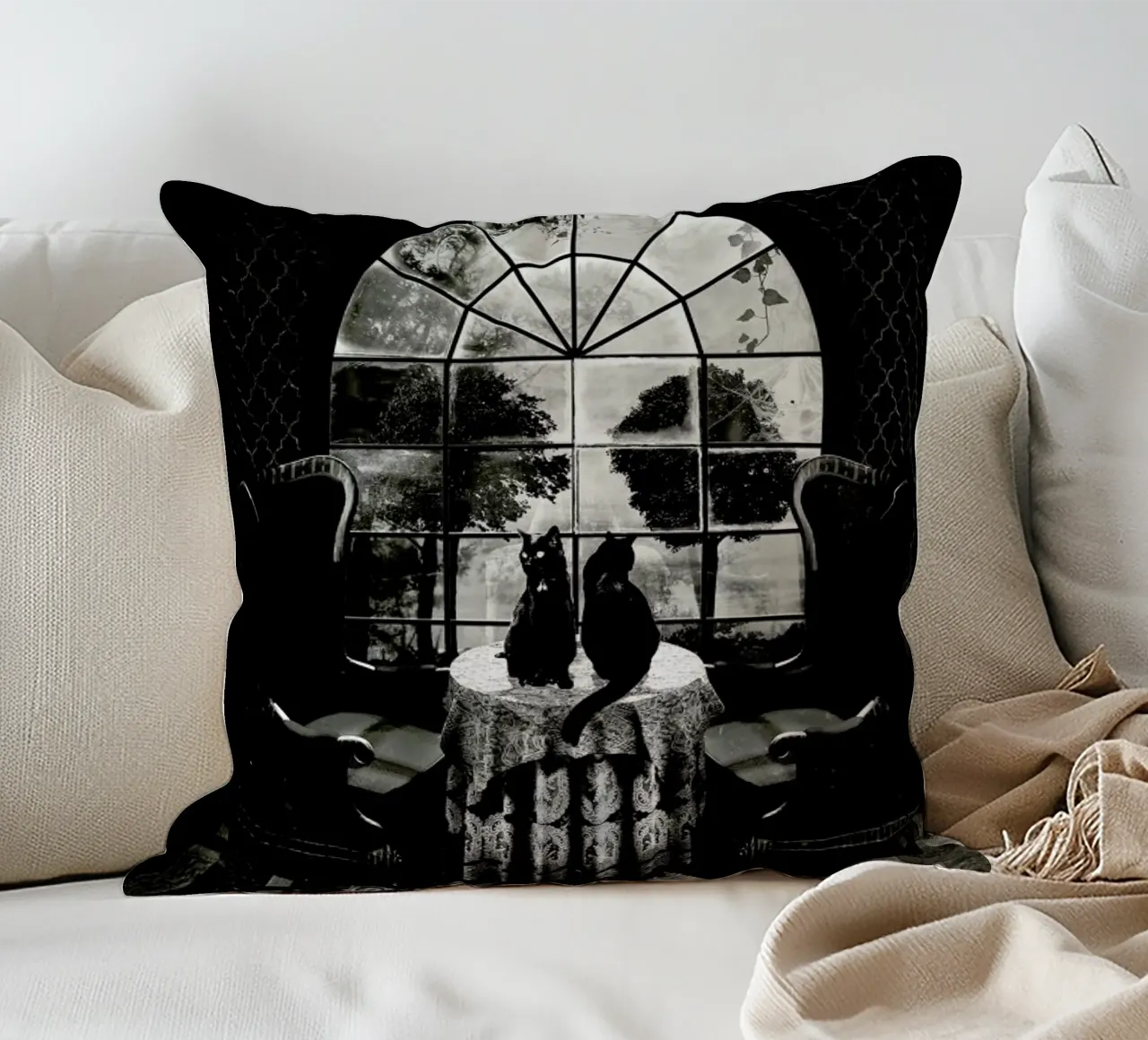 Room Skull cuscino da Ali Gulec