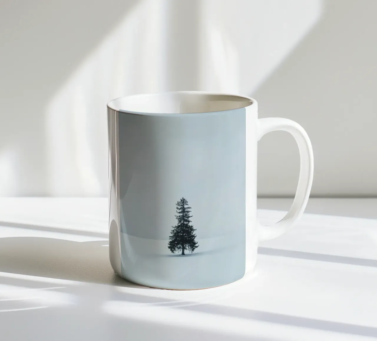 pine tree on snow tazza in ceramica da feny