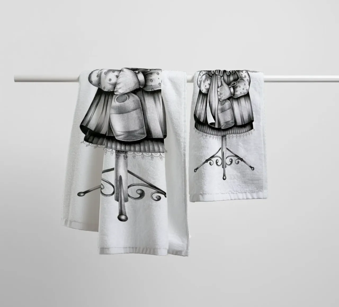 Fish towel by Maria Vdovichenko