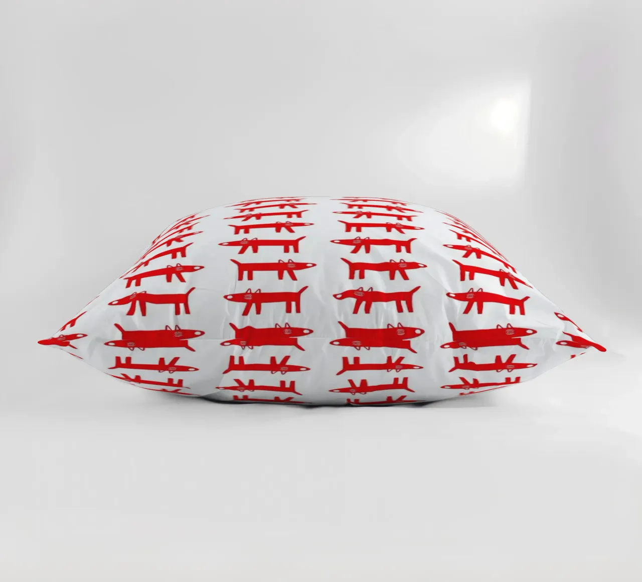 dog pattern 2 cuscino da Studio Teer