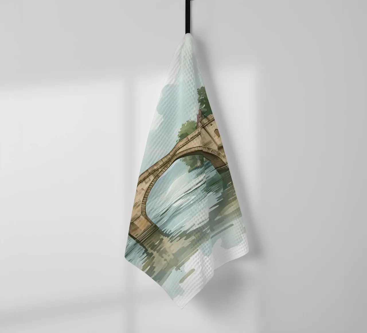Ponte di pietra sul fiume con edifici e alberi canovaccio da cucina da DesignDoodle