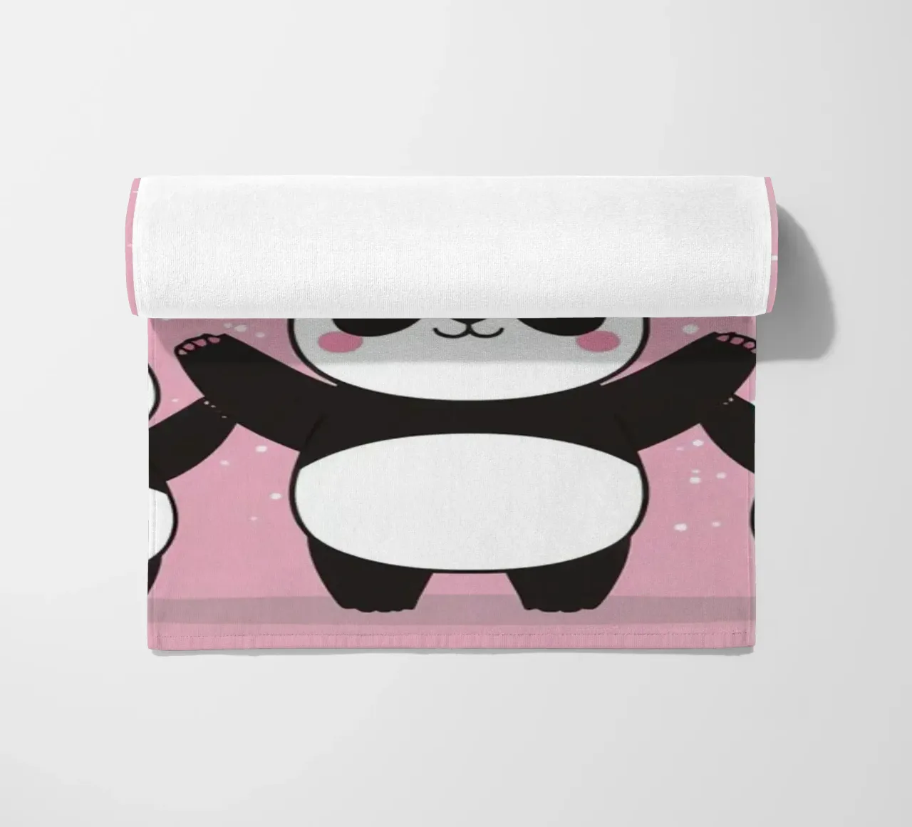 Amour mignon Trois pandas et une lune avec des cœurs serviette de plage de DesignDoodle