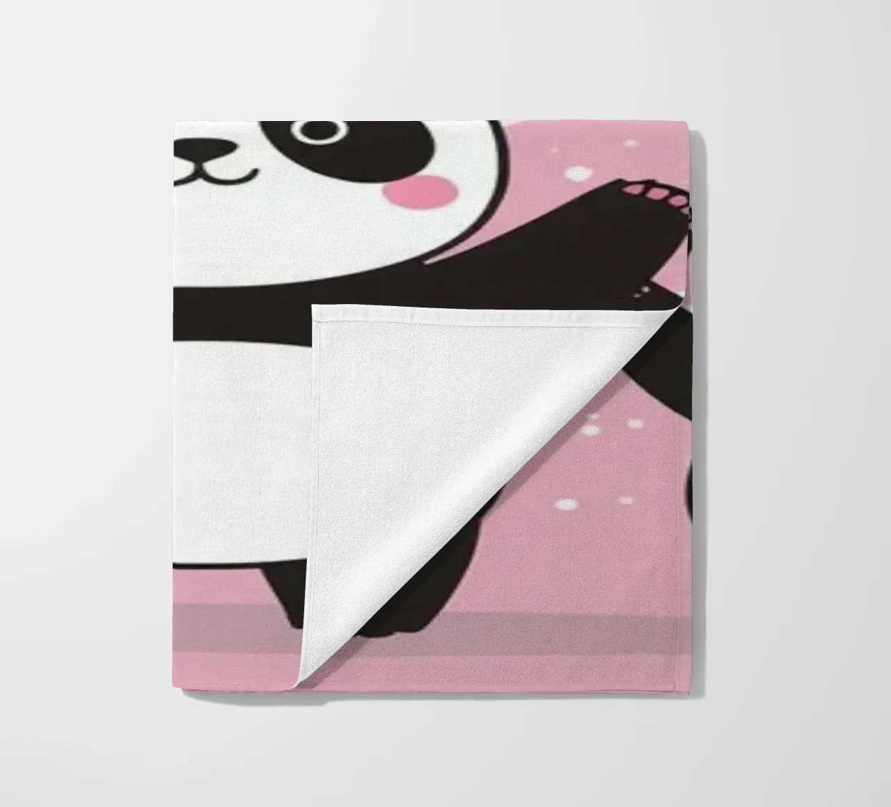 Amour mignon Trois pandas et une lune avec des cœurs serviette de plage de DesignDoodle