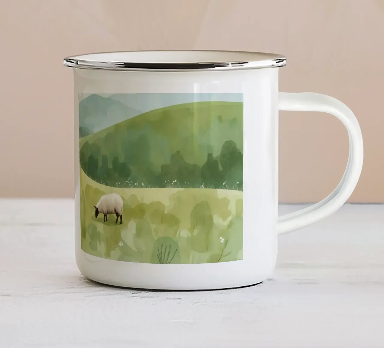 Due pecore al pascolo in un paesaggio collinare tazza in smalto da DesignDoodle
