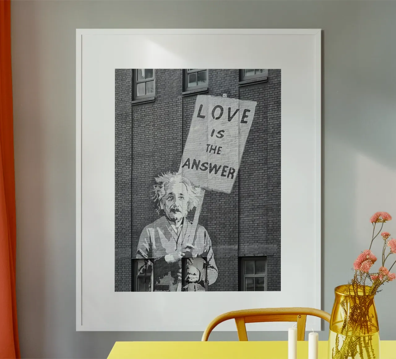 Einstein - Love Is The Answer poster con telaio in plastica da Autofocus