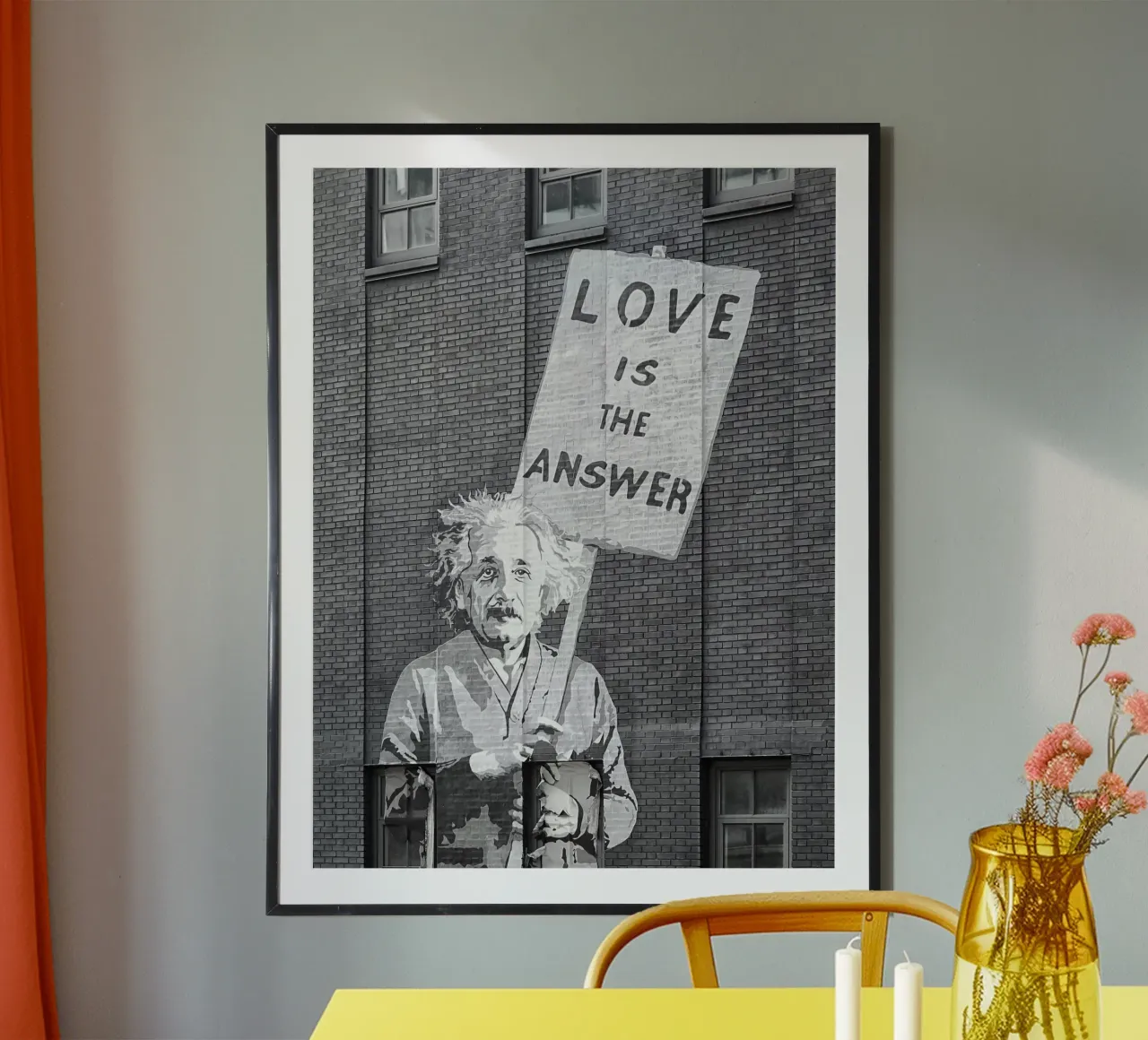 Einstein - Love Is The Answer poster con telaio in plastica da Autofocus