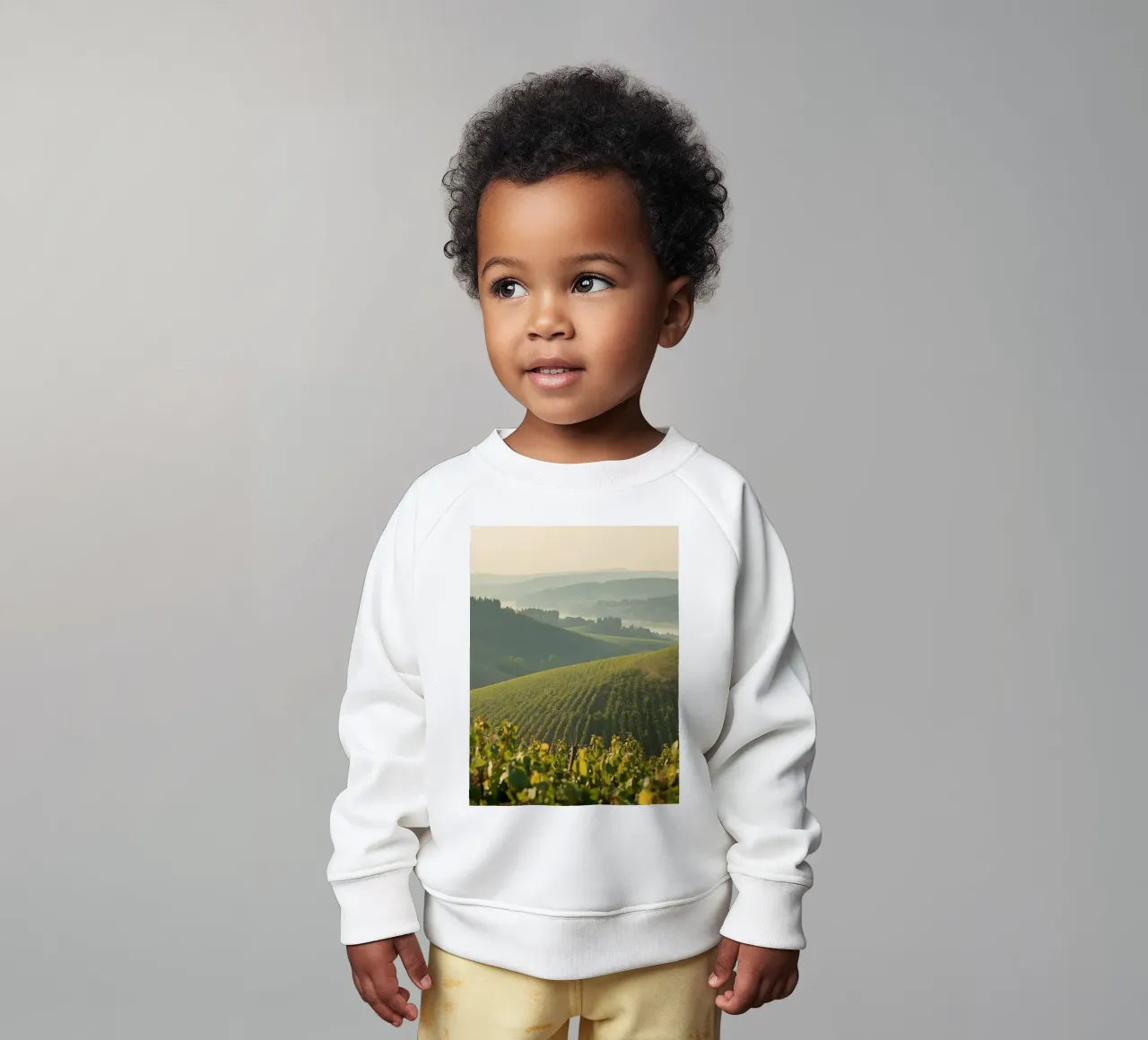 Colline del vigneto all'alba felpa neonato da DesignDoodle