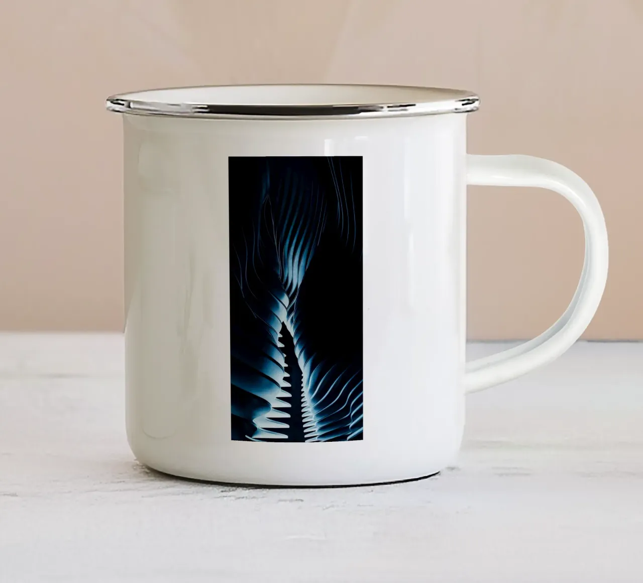 luce che si attorciglia nella notte tazza in smalto da Earthly Visions