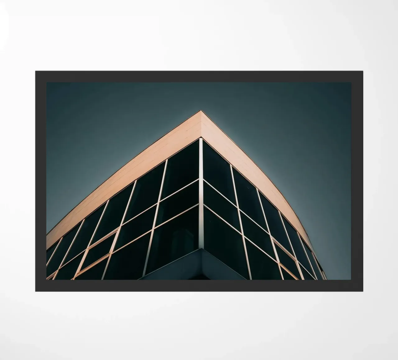 Gebäude des Lichts Fußmatte von Earthly Visions