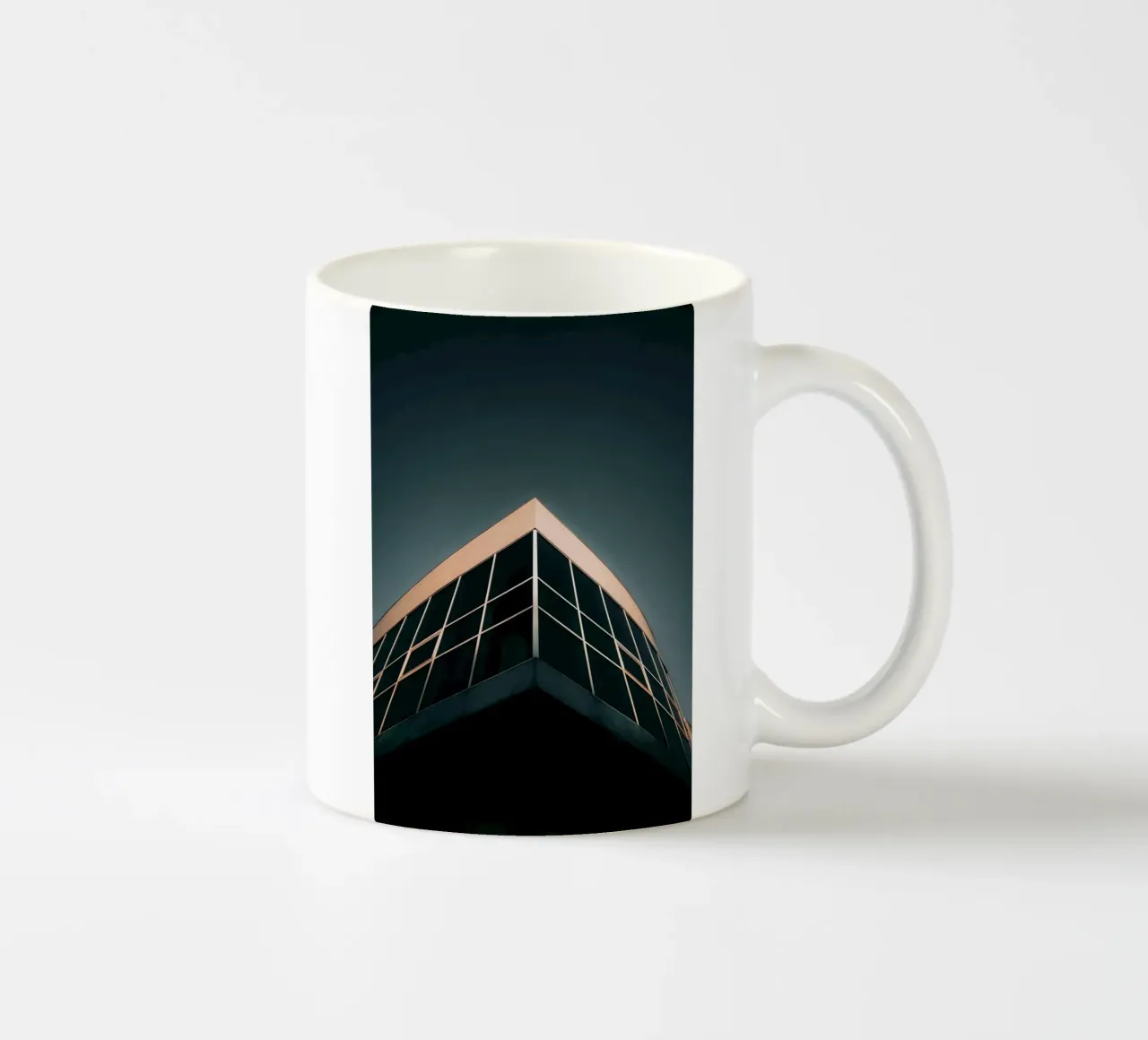Edificio di luce tazza in ceramica da Earthly Visions