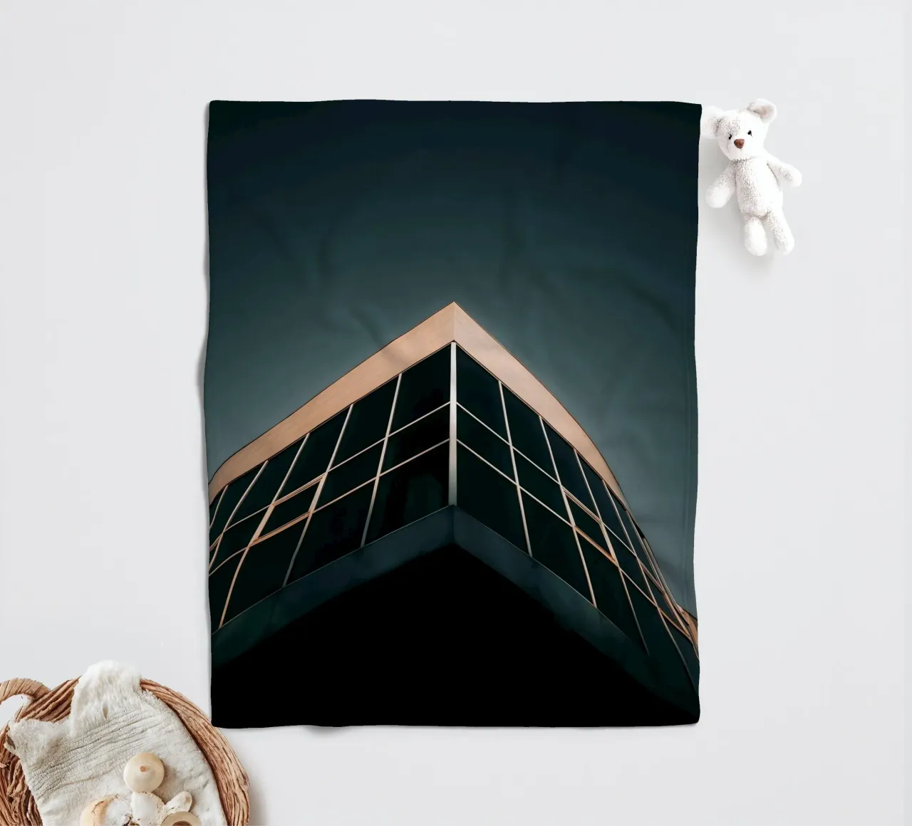 Edificio di luce coperta in pile da Earthly Visions