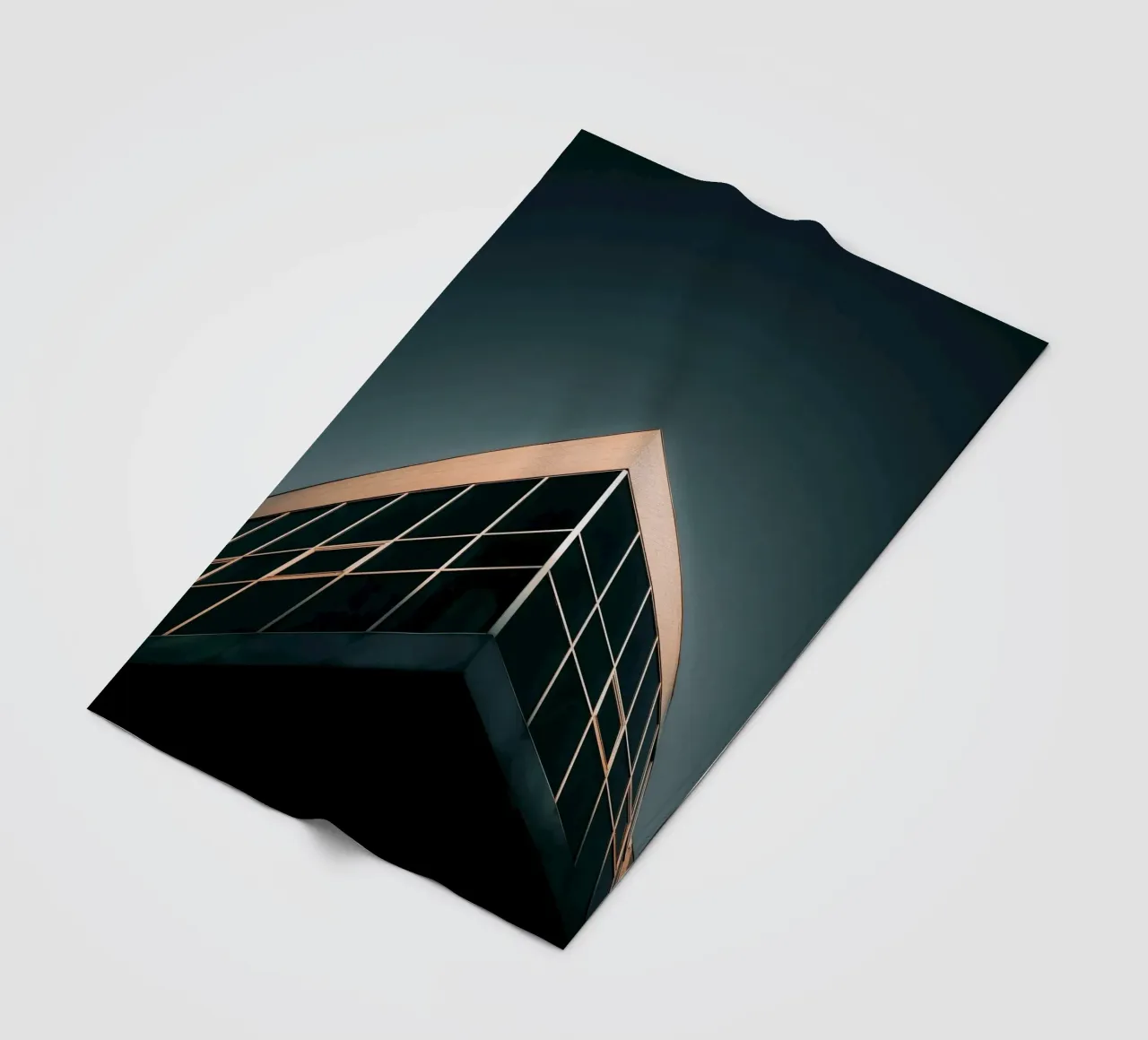 Edificio di luce coperta in pile da Earthly Visions