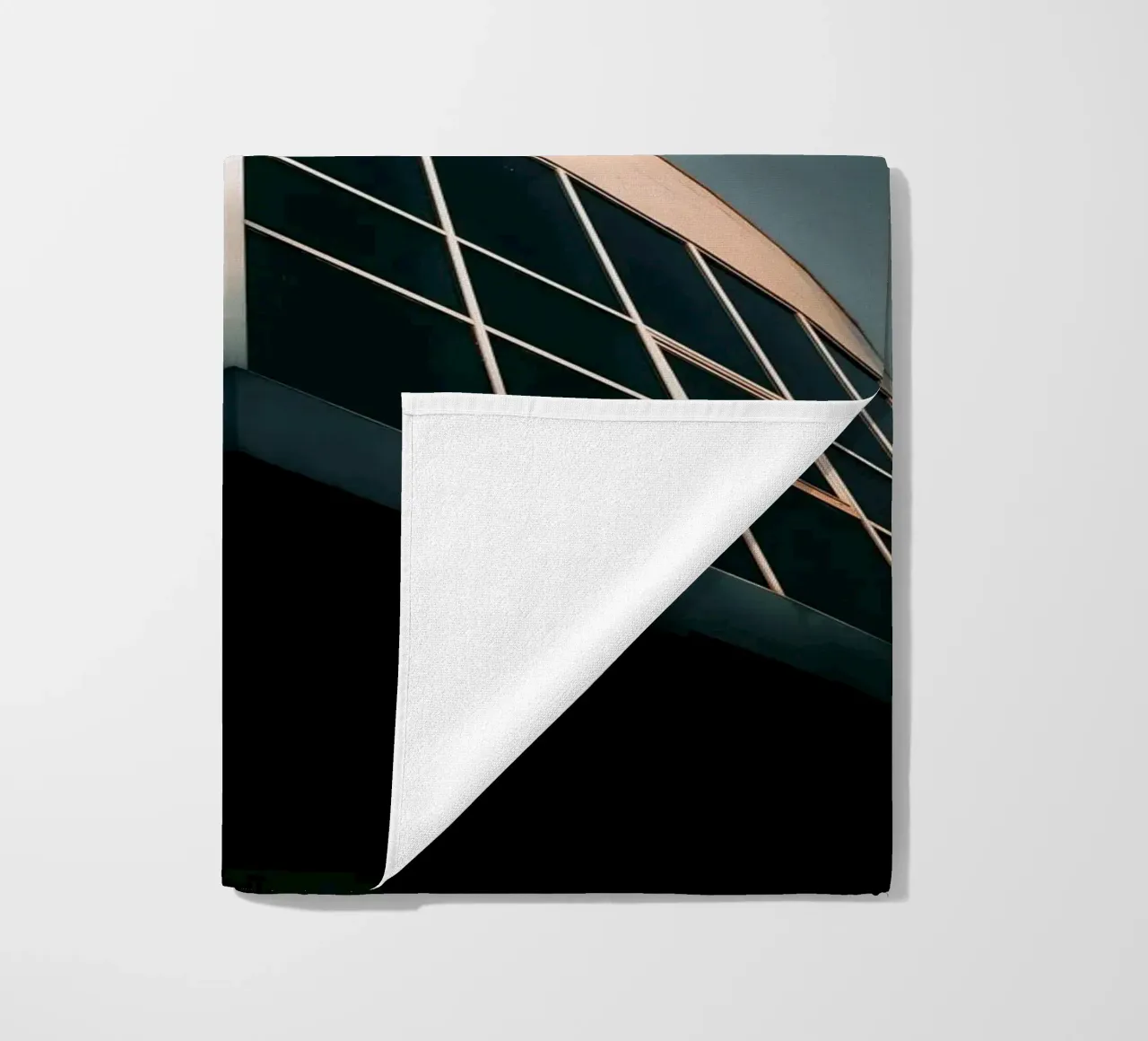 Edificio di luce telo mare da Earthly Visions