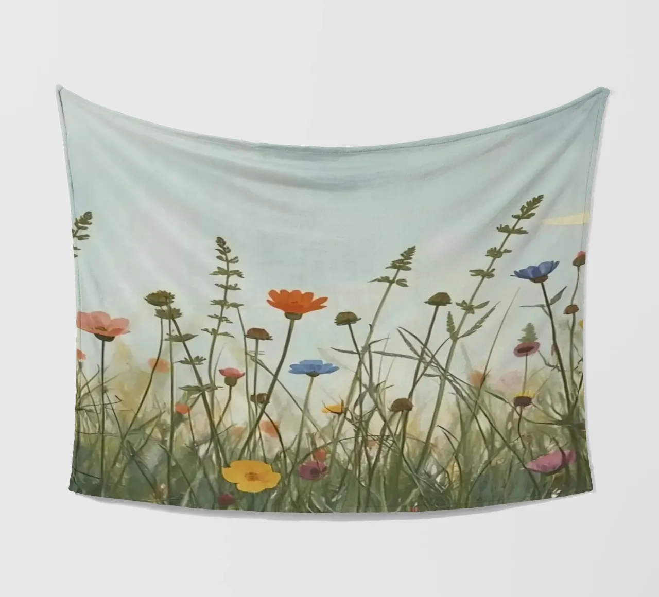Fiori selvatici e mezzaluna coperta in pile da DesignDoodle