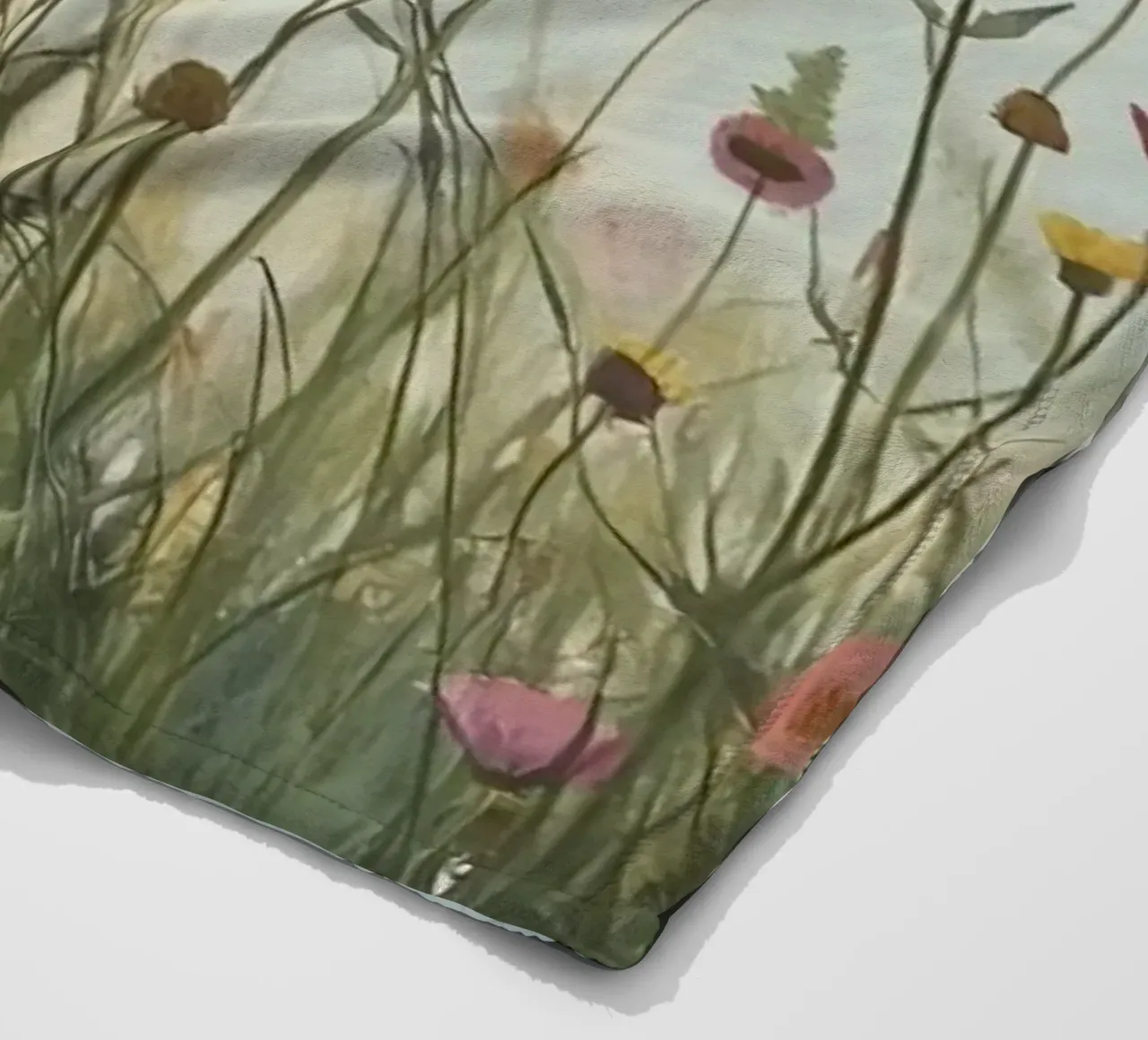 Fiori selvatici e mezzaluna coperta in pile da DesignDoodle