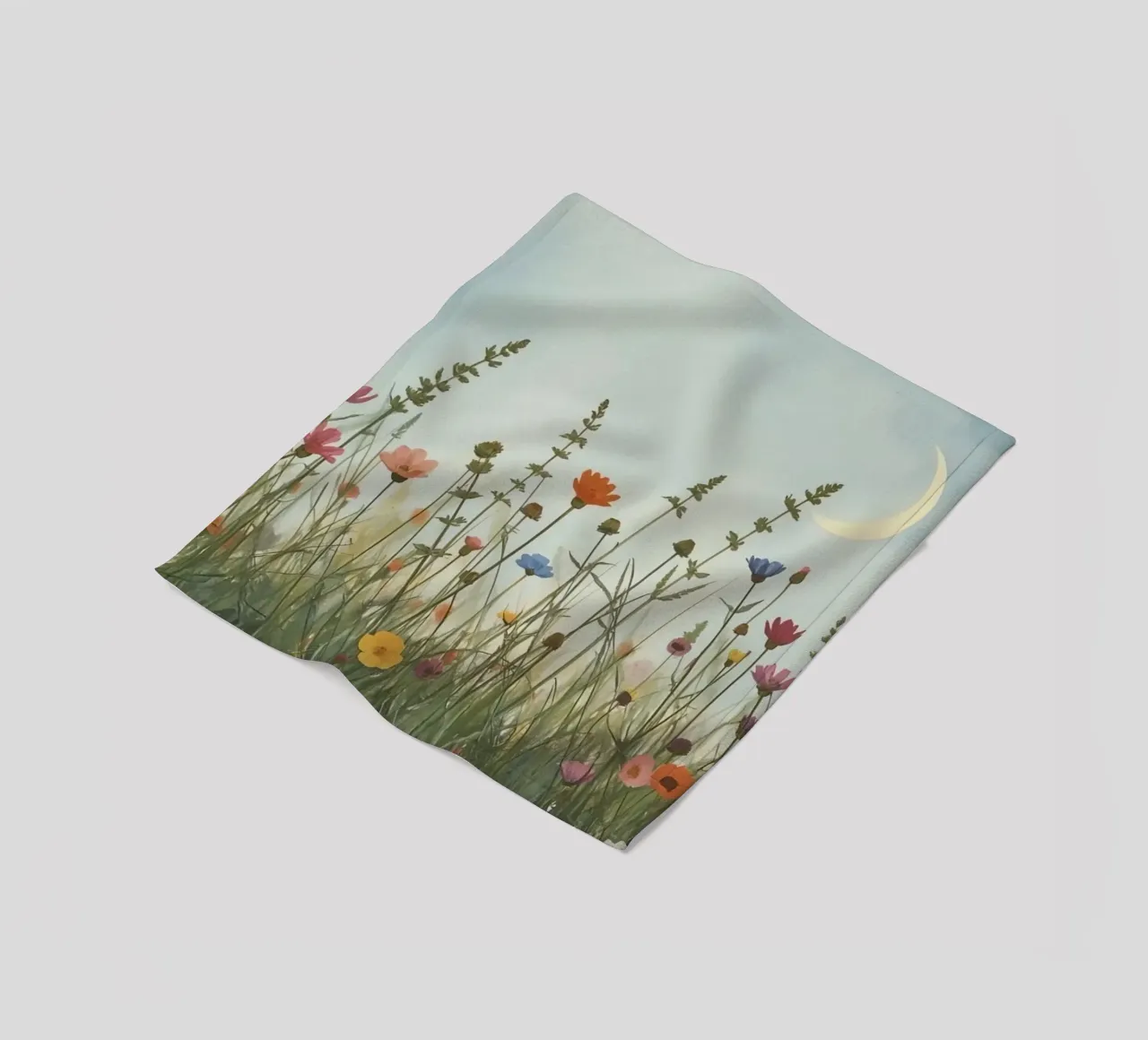 Fiori selvatici e mezzaluna coperta in pile da DesignDoodle