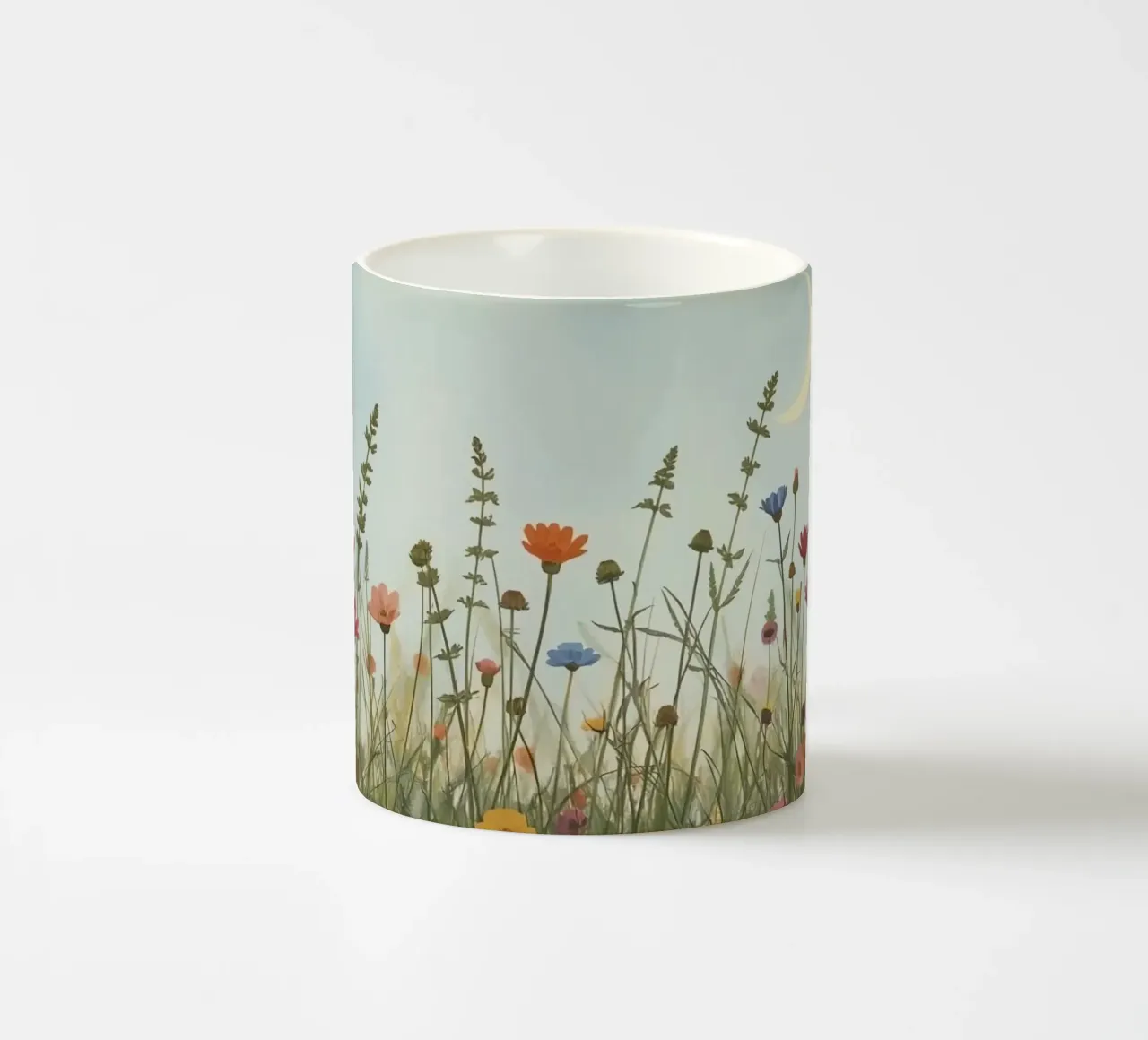 Fiori selvatici e mezzaluna tazza in ceramica da DesignDoodle