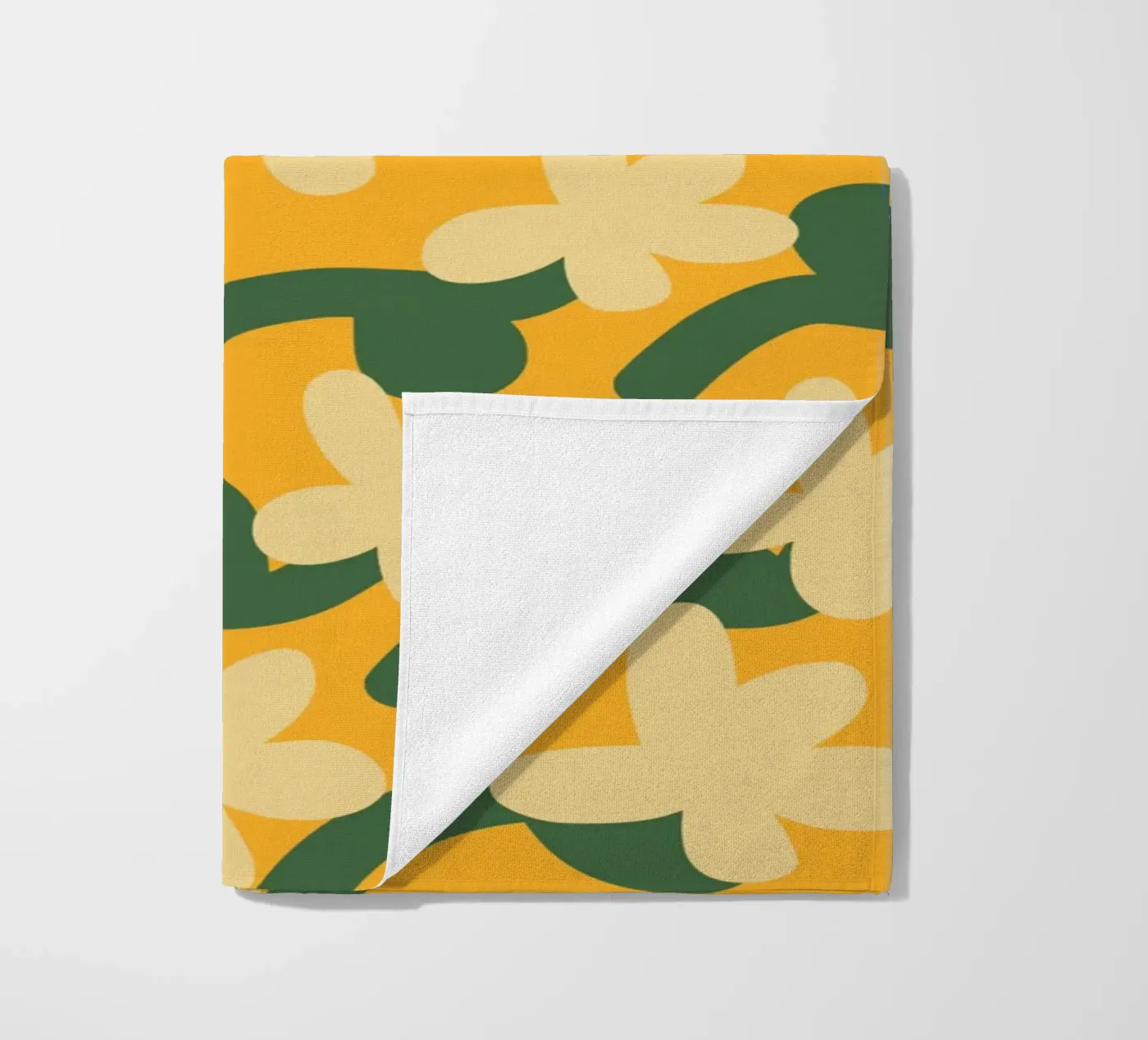 Yellow flower repeat pattern Strandtuch von Little Dean