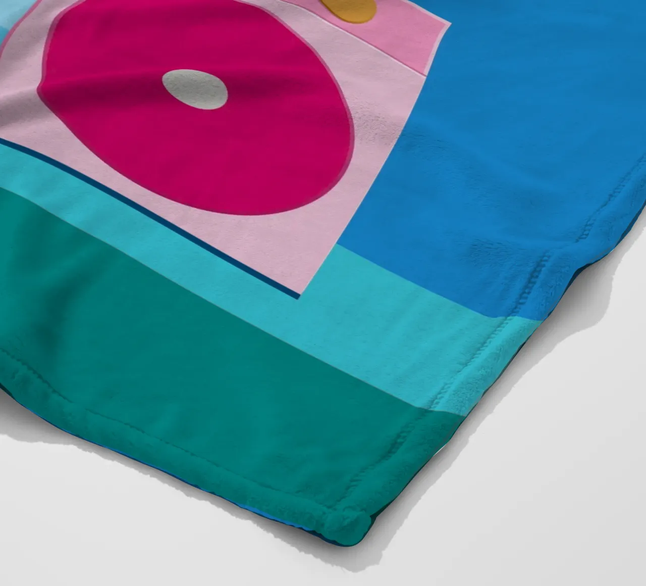 Retro Ghettoblaster Colourblocking coperta in pile da DARIA IVANOVNA