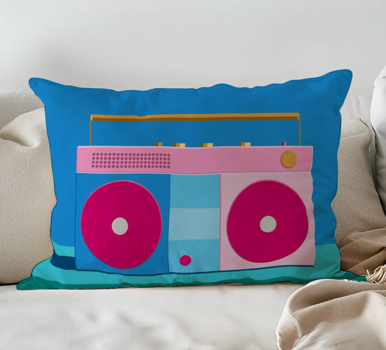 Retro Ghettoblaster Colourblocking cuscino da DARIA IVANOVNA