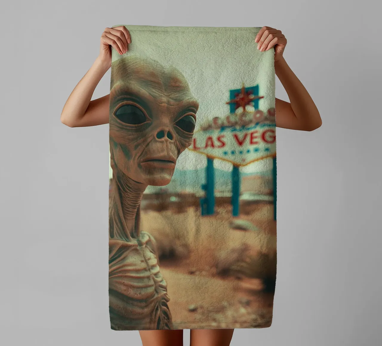 Vintage Alien in Las Vegas asciugamano da bagno da Autofocus