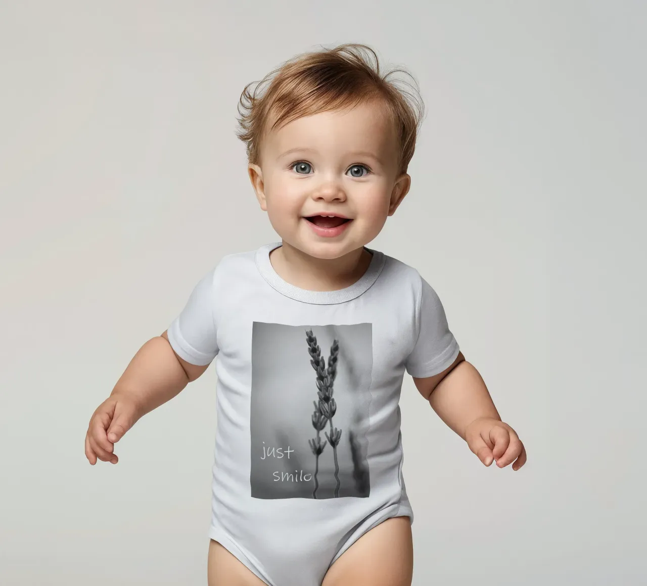 Fiori di campo in bianco e nero con scritta body neonato maniche corte da Something for you