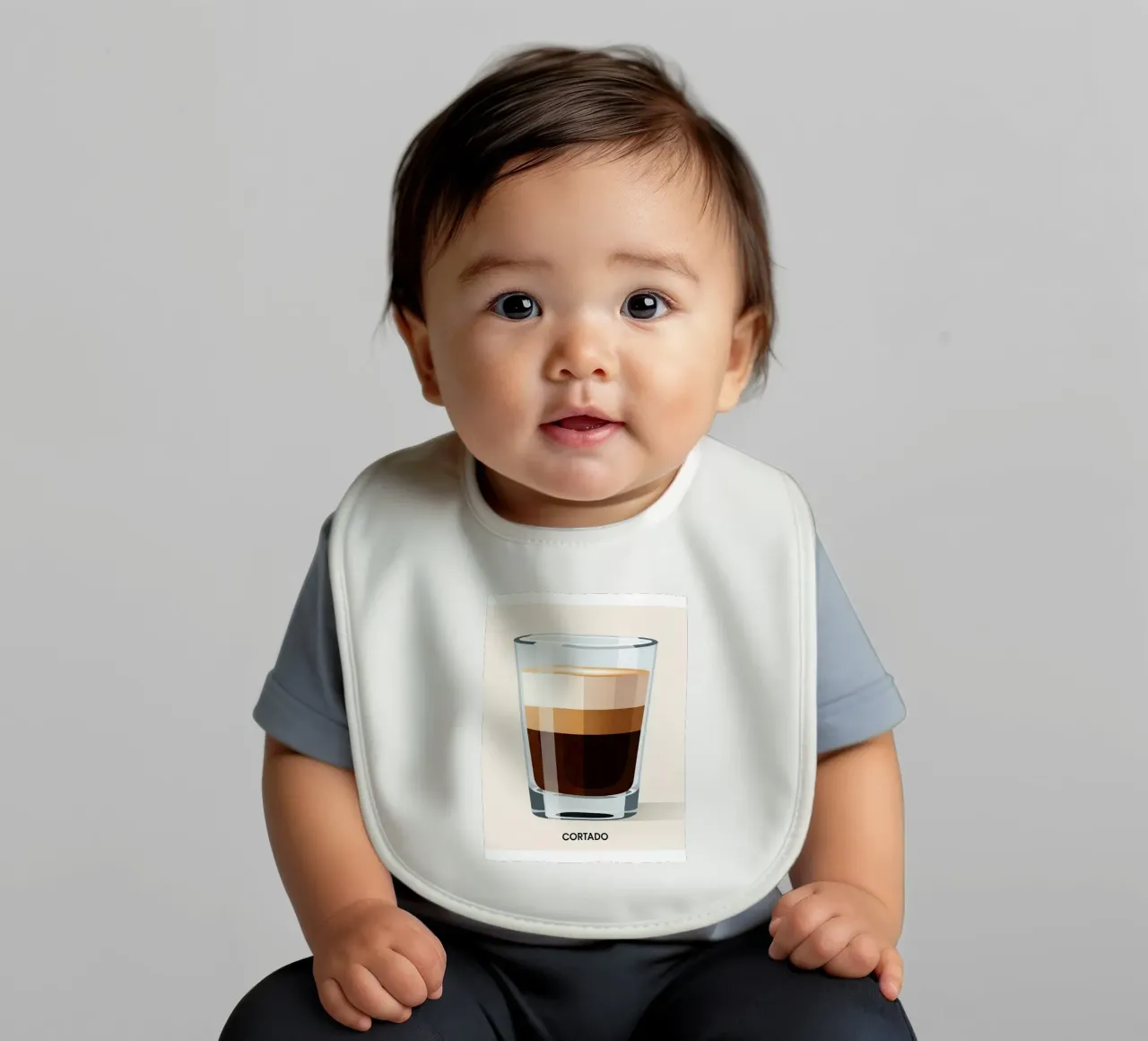 Gibraltar geslepen glas baby slabbetje van LIFESTYLE OBJECTS